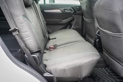 2022 Isuzu MU-X LS-U