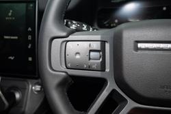 2026 Land Rover Defender 110 P425 X-Dynamic SE