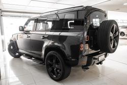 2026 Land Rover Defender 110 P425 X-Dynamic SE
