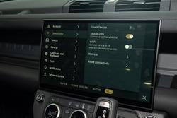 2026 Land Rover Defender 110 P425 X-Dynamic SE