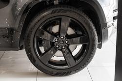 2026 Land Rover Defender 110 P425 X-Dynamic SE