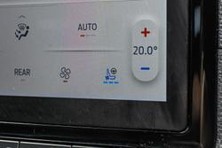 2024 Ford Everest Platinum