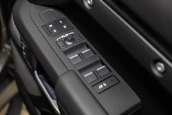 2026 Land Rover Defender 110 D350 X-Dynamic HSE