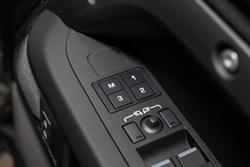 2026 Land Rover Defender 110 D350 X-Dynamic HSE