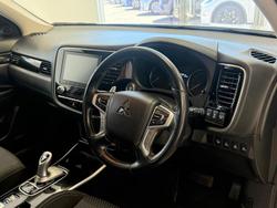 2020 Mitsubishi Outlander PHEV ES ADAS