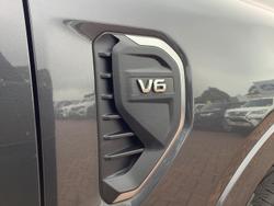 2023 Ford Everest Platinum