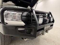 2020 Toyota Landcruiser GX VDJ200R 4X4 Dual Range Glacier White