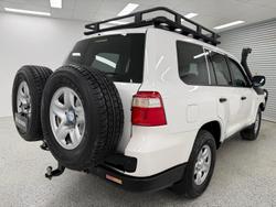 2020 Toyota Landcruiser GX VDJ200R 4X4 Dual Range Glacier White