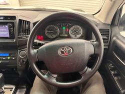 2020 Toyota Landcruiser GX VDJ200R 4X4 Dual Range Glacier White