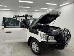 2020 Toyota Landcruiser GX VDJ200R 4X4 Dual Range Glacier White