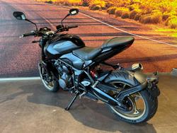 2025 Triumph Trident 800 Trident Black