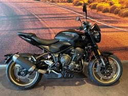 Triumph Trident 800
