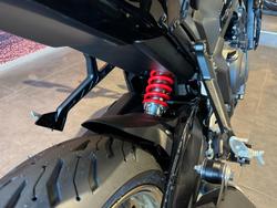 2025 Triumph Trident 800 Trident Black