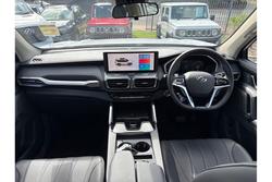 2025 LDV D90 Mode SV9A MY25 NATURAL WHITE (2D)