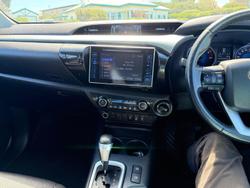 2015 Toyota Hilux SR5