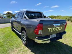 2015 Toyota Hilux SR5