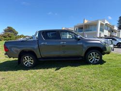 2015 Toyota Hilux SR5