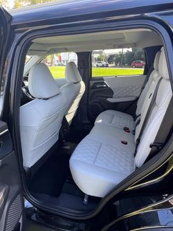 2025 Mitsubishi Outlander PHEV Exceed