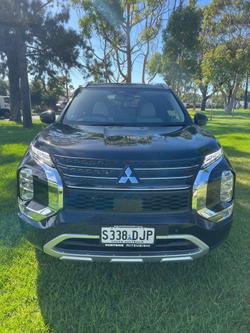 2025 Mitsubishi Outlander PHEV Exceed