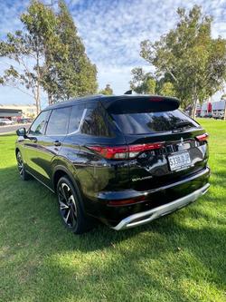 2025 Mitsubishi Outlander PHEV Exceed