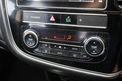 2019 Mitsubishi Outlander ES