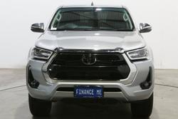 2020 Toyota Hilux SR5