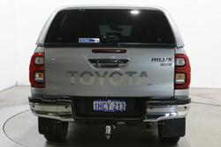 2020 Toyota Hilux SR5