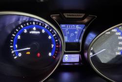 2017 Hyundai Veloster FS5 Series II White Crystal