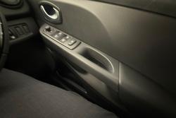 2016 Renault Clio Expression