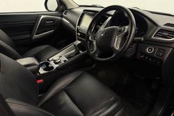 2021 Mitsubishi Pajero Sport GLS