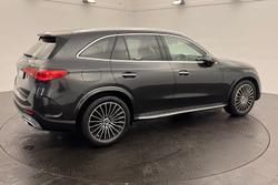 2025 Mercedes-Benz GLC-Class GLC300