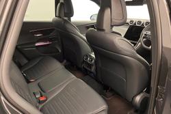 2025 Mercedes-Benz GLC-Class GLC300