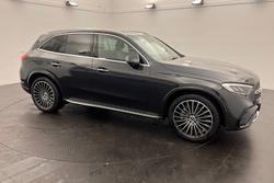 2025 Mercedes-Benz GLC-Class GLC300