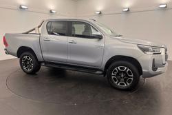 2020 Toyota Hilux SR5