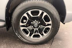 2020 Toyota Hilux SR5