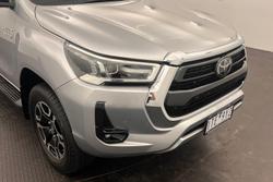 2020 Toyota Hilux SR5