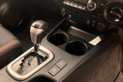 2020 Toyota Hilux SR5