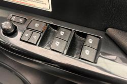 2020 Toyota Hilux SR5