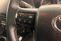 2020 Toyota Hilux SR5