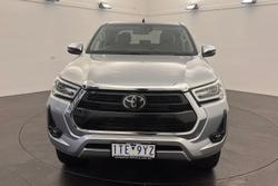 2020 Toyota Hilux SR5