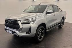2020 Toyota Hilux SR5