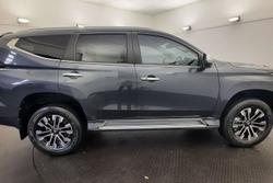2023 Mitsubishi Pajero Sport GLS