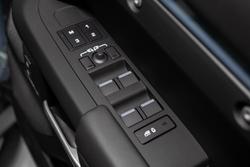 2026 Land Rover Defender 110 D350 X-Dynamic HSE