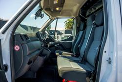 2024 Renault Master Pro 110kW