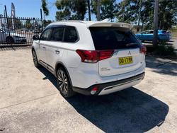 2018 MITSUBISHI OUTLANDER LS 7 SEAT (AWD) ZL MY19 White