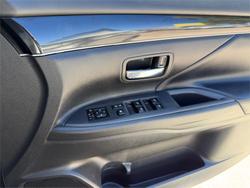 2018 MITSUBISHI OUTLANDER LS 7 SEAT (AWD) ZL MY19 White