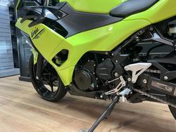 2026 Kawasaki Z500 ER500FTFAW Green