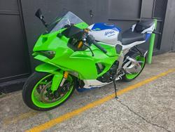 2024 Kawasaki NINJA ZX-6R 40TH ANNIVERSARY GREEN