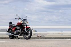 2025 Royal Enfield Super Meteor 650