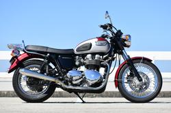 2001 Triumph Bonneville 790